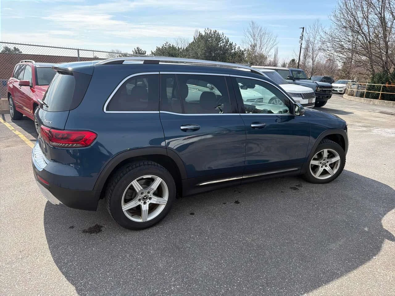 Mercedes-Benz GLC 250  * ПАНО * ПОДГРЕВИ * KEYLESS * CARFAX, снимка 3 - Автомобили и джипове - 54094007