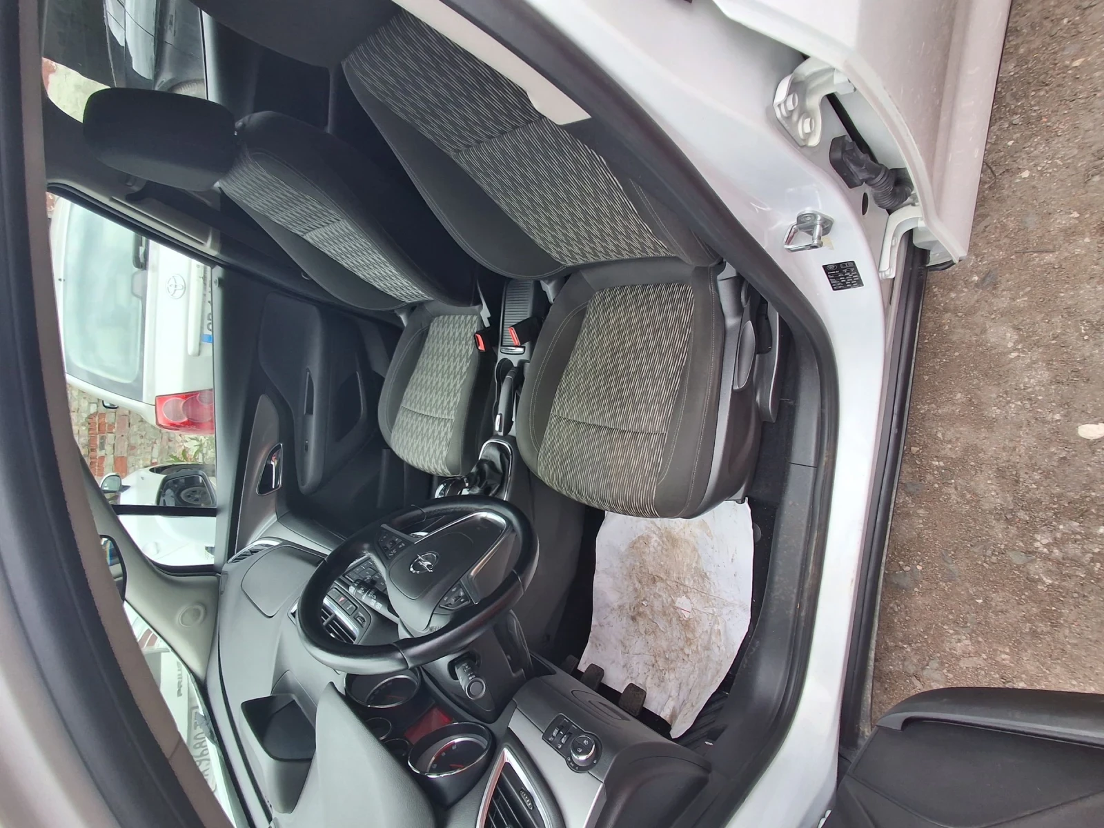 Opel Mokka 1.4 Turbo LPG ЗАВОДСКА ГАЗОВА УРЕДБА, снимка 15 - Автомобили и джипове - 54289197