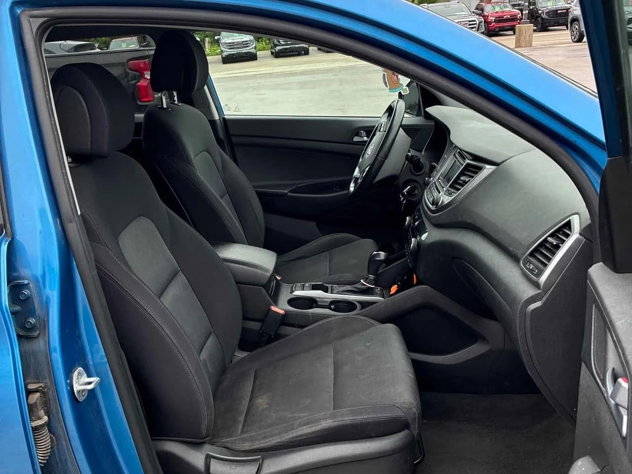 Hyundai Tucson * Premium * CARFAX * ОПЦИЯ ЗА ФИНАНСИРАНЕ, снимка 11 - Автомобили и джипове - 54987620