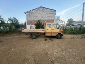 Mercedes-Benz 310 310 Д Бордови, снимка 2