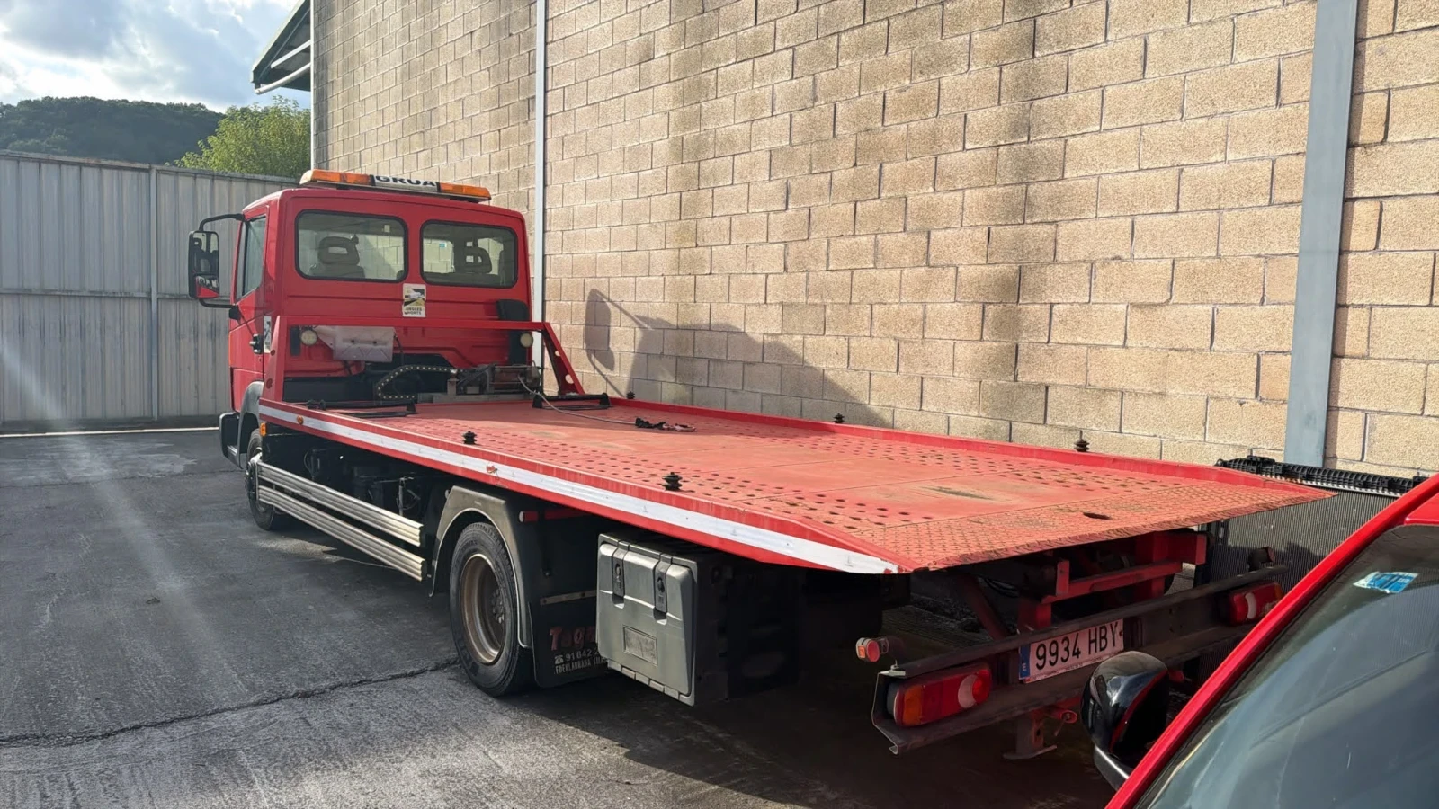 Nissan Atleon Пътна помощ, снимка 8 - Камиони - 56298969
