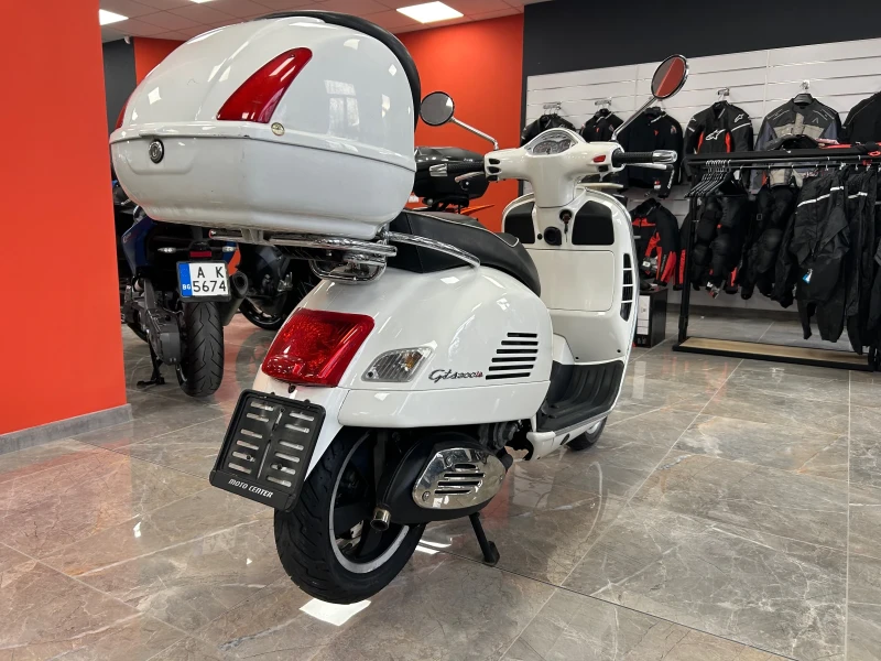 Vespa GTS 300i, снимка 4 - Мотоциклети и мототехника - 48142769