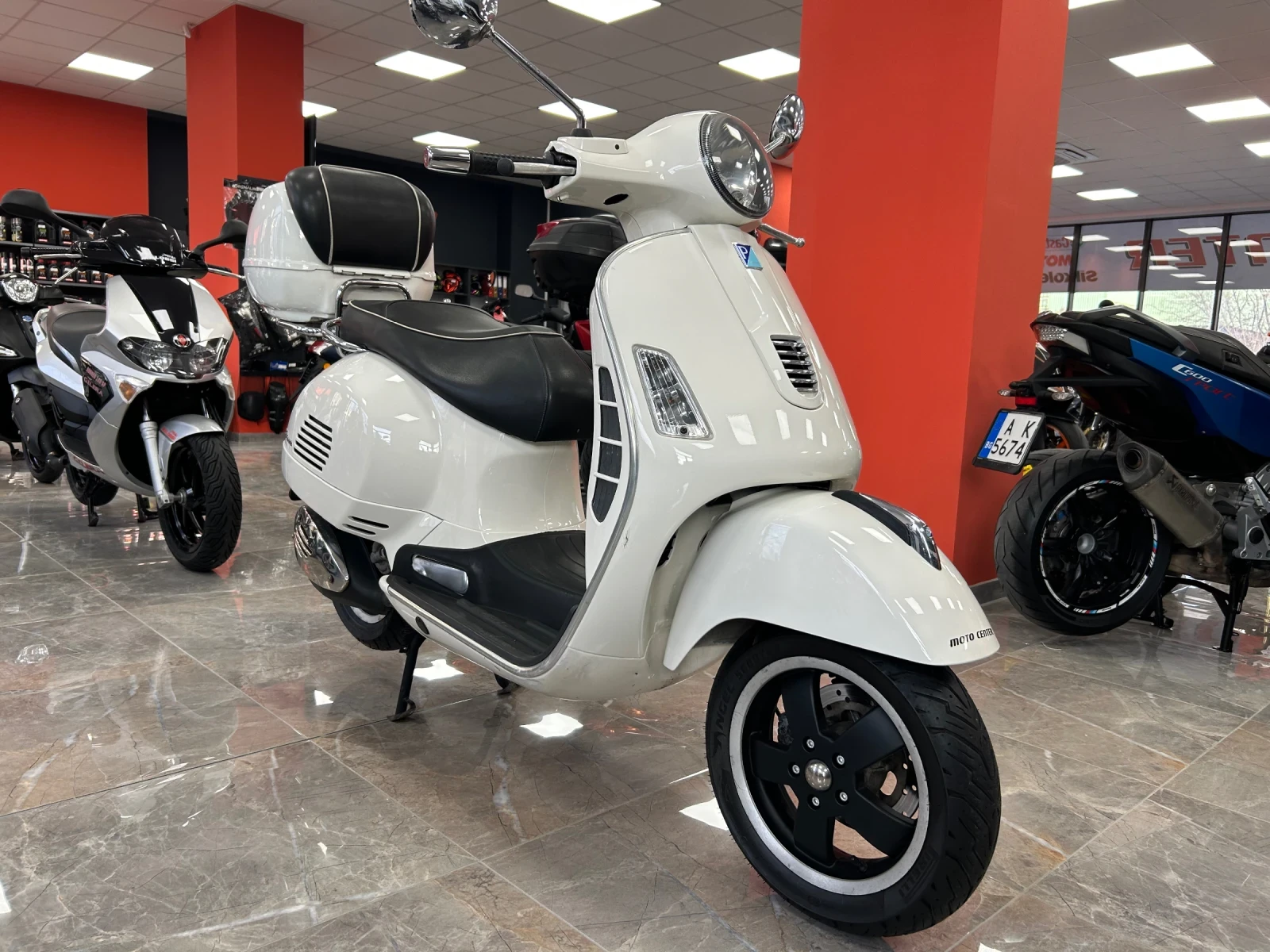 Vespa GTS 300i - изображение 2