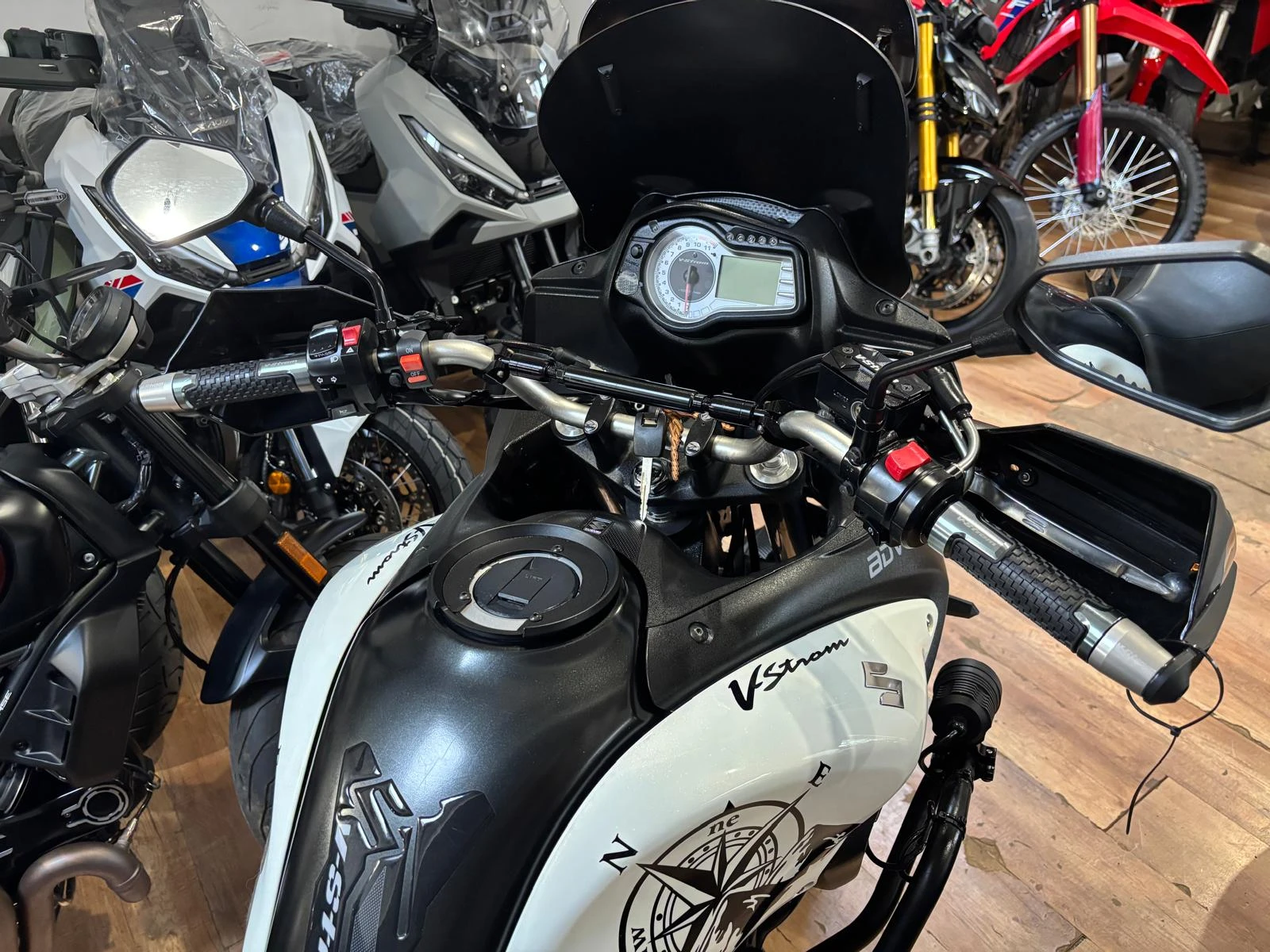 Suzuki V-strom 650i ABS, снимка 13 - Мотоциклети и мототехника - 56088209