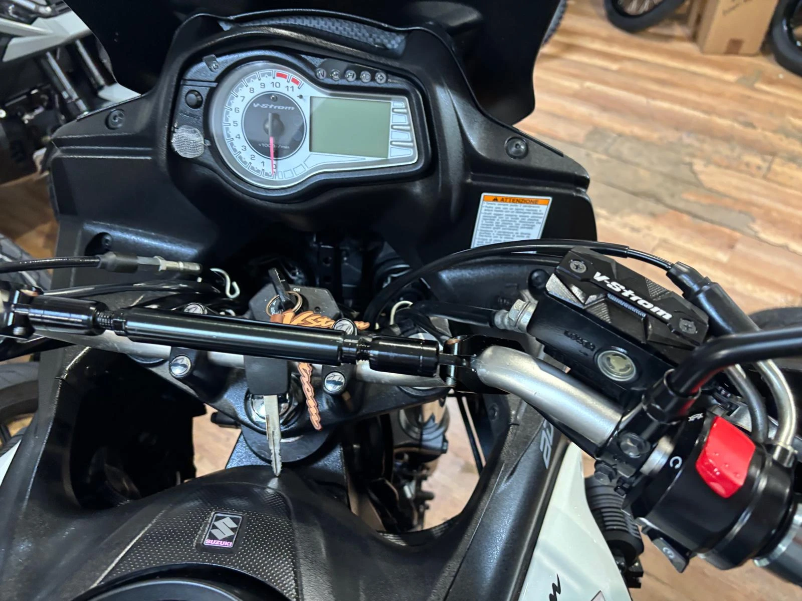 Suzuki V-strom 650i ABS, снимка 15 - Мотоциклети и мототехника - 56088209