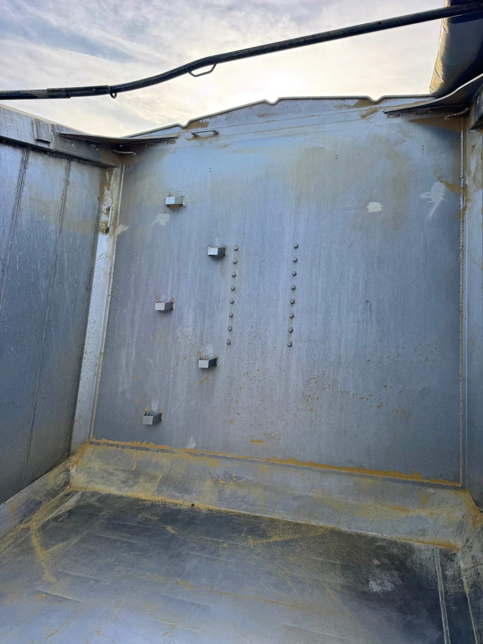 ����������� Wielton ������� 64 ������ ������ ��3 | Mobile.bg � ����������� 17