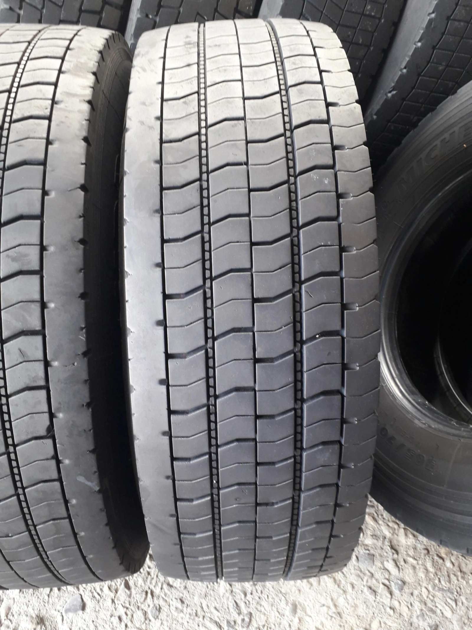  305/70R19.5 | Mobile.bg   1