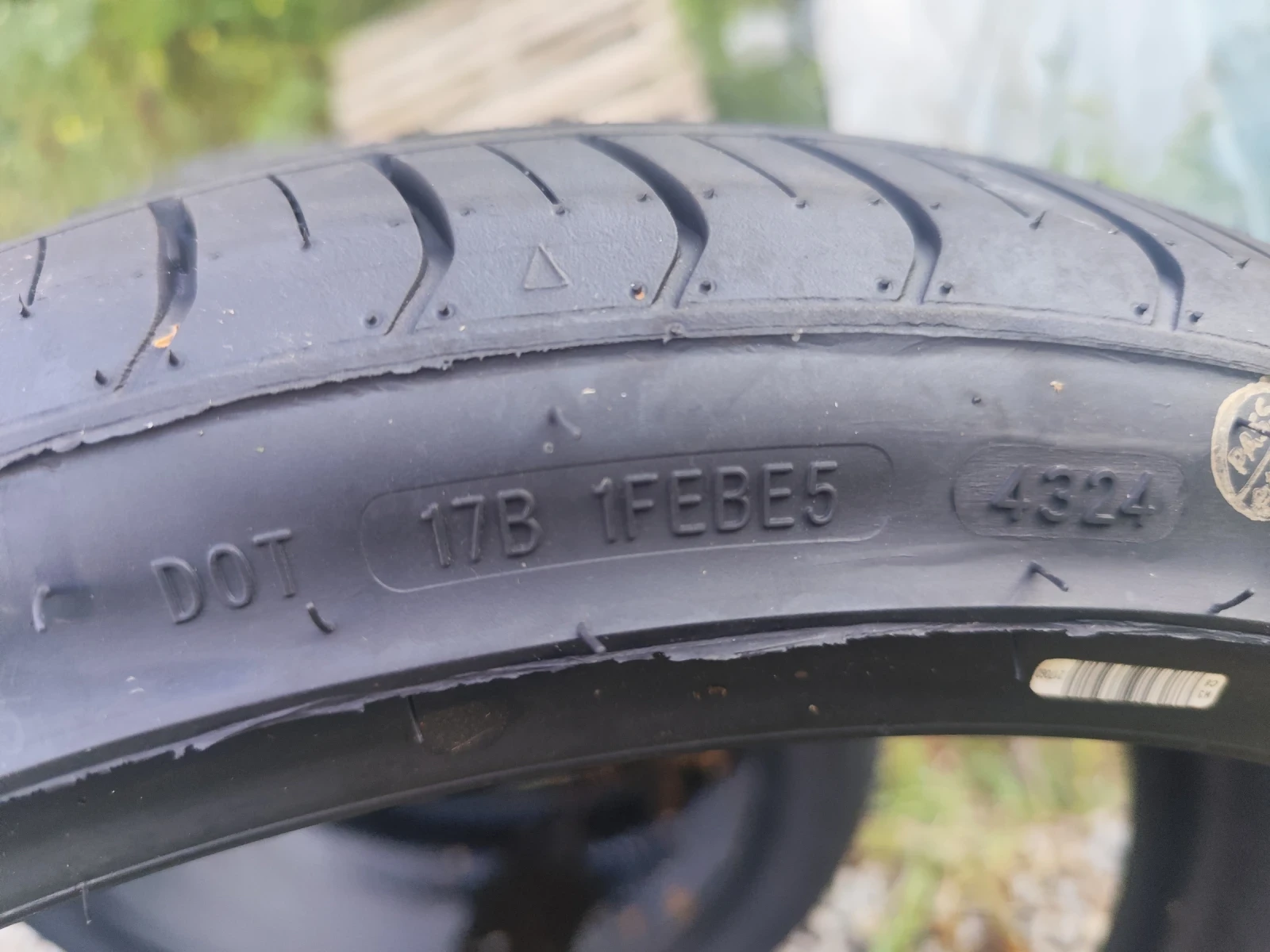 Гуми Летни 255/35R20, снимка 2 - Гуми и джанти - 55195874