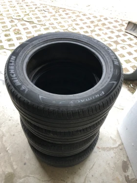      225/55R17