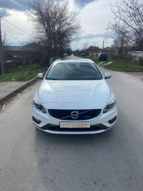 Volvo V60 2.4d Plug in Hybird, снимка 2