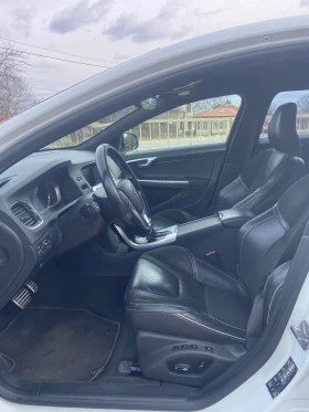 Volvo V60 2.4d Plug in Hybird, снимка 13