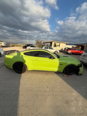 ����� �� �������� �� Ford Mustang GT 5.0 SUPER PREMIUM FASTBACK