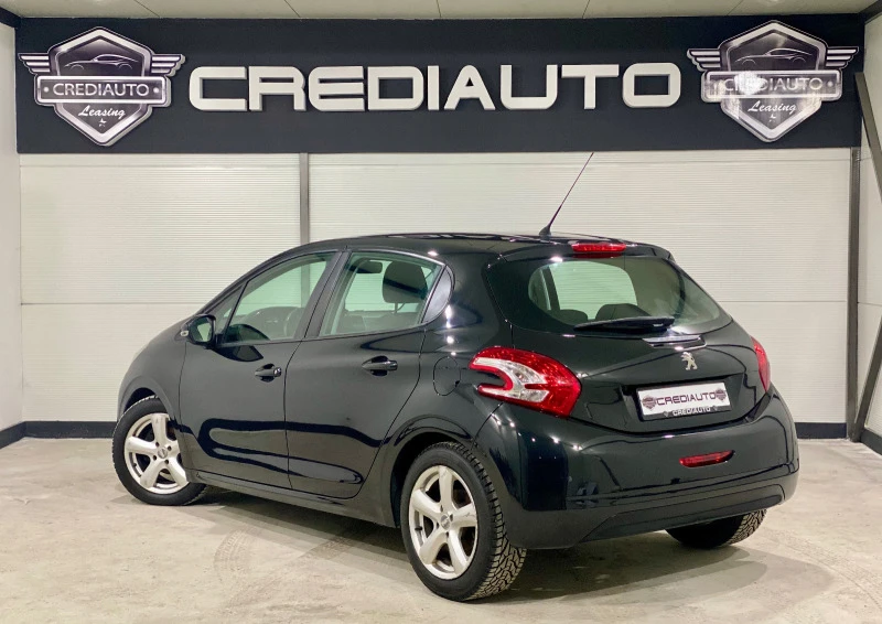 Peugeot 208 1.6HDI 92hp, снимка 6 - Автомобили и джипове - 39333975