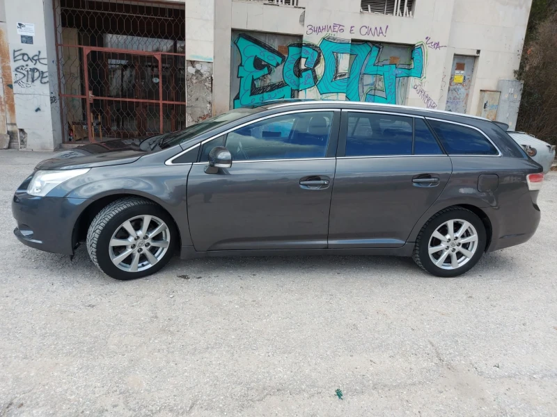 Toyota Avensis, снимка 4 - Автомобили и джипове - 44911954