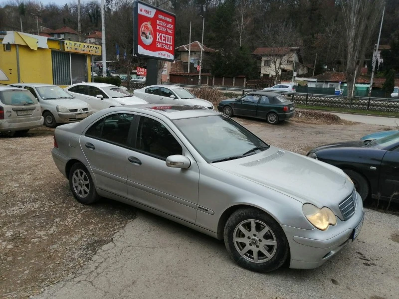 Mercedes-Benz C 200 Класик, снимка 7 - Автомобили и джипове - 45935379