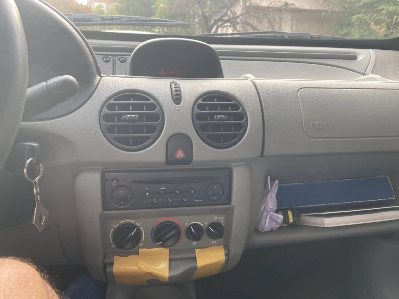 Renault Kangoo, снимка 6 - Автомобили и джипове - 47323319