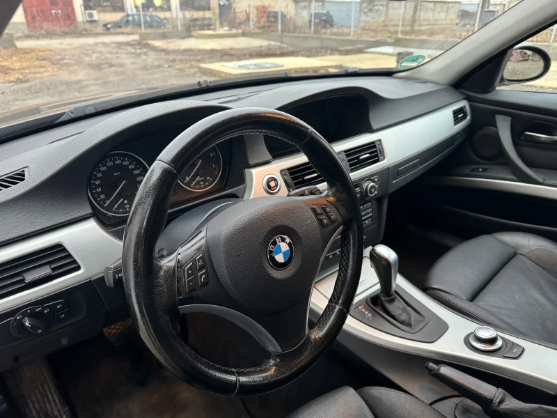 BMW 330 Х-драйф, снимка 8 - Автомобили и джипове - 48289234