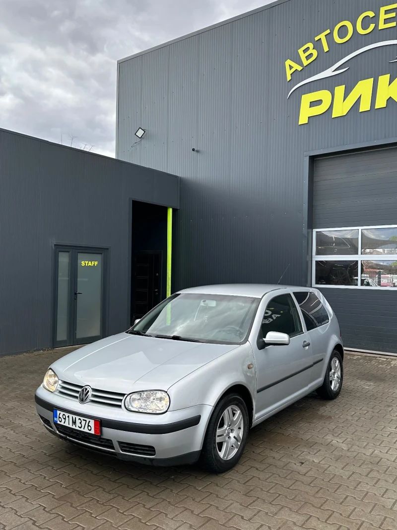 VW Golf, снимка 1 - Автомобили и джипове - 48697497