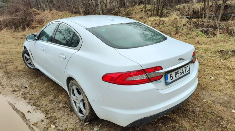 Jaguar Xf 2.2, снимка 2 - Автомобили и джипове - 48980300