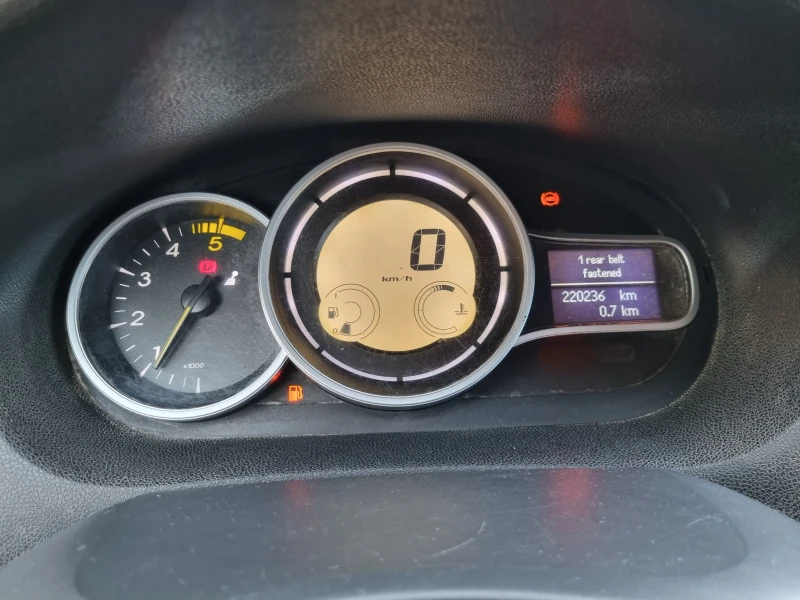 Renault Megane 1, 500DCI EURO5B , снимка 9 - Автомобили и джипове - 50920478