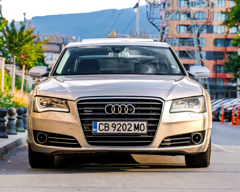 Audi A8, снимка 3 - Автомобили и джипове - 52584227