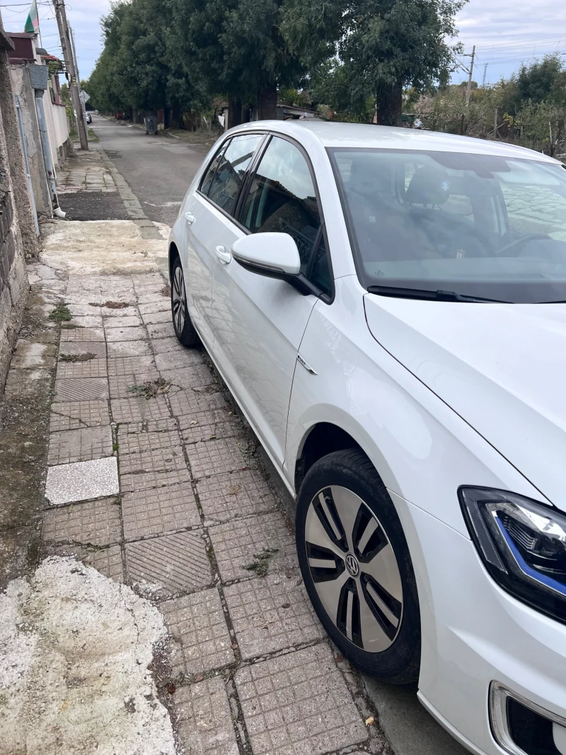VW Golf E-golf, снимка 4 - Автомобили и джипове - 52523603
