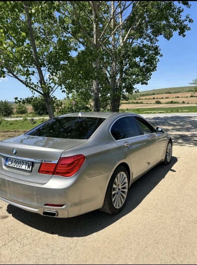 BMW 740 Long Xdrive DVD, снимка 5 - Автомобили и джипове - 52840820