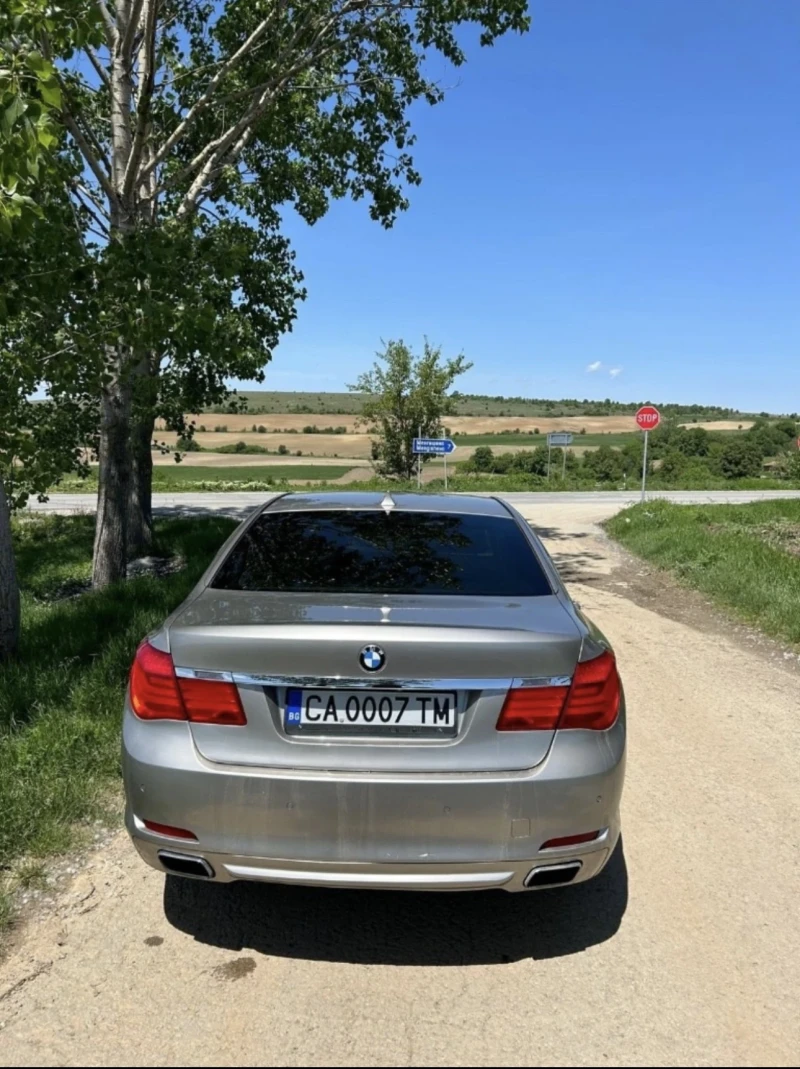 BMW 740 Long Xdrive DVD, снимка 4 - Автомобили и джипове - 52840820