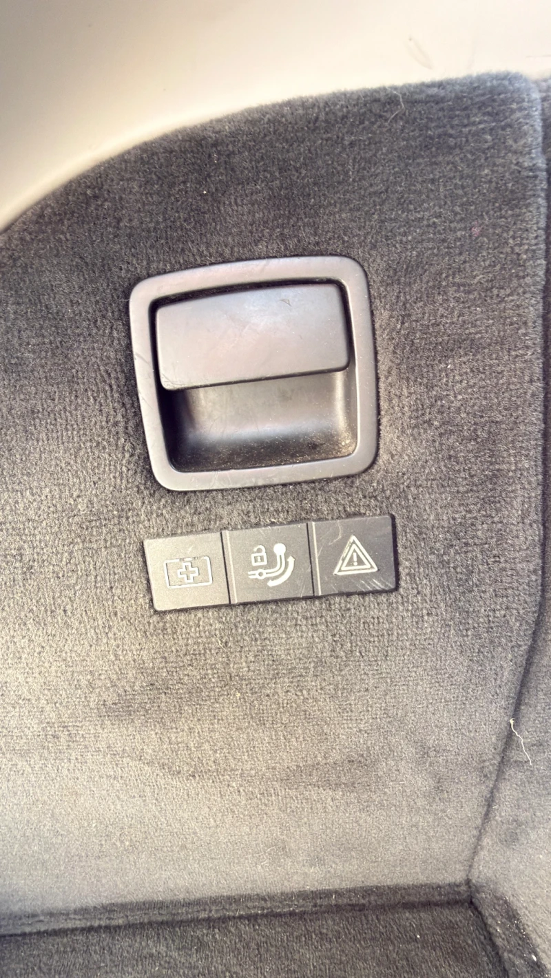 BMW 318 318d, снимка 17 - Автомобили и джипове - 52502665