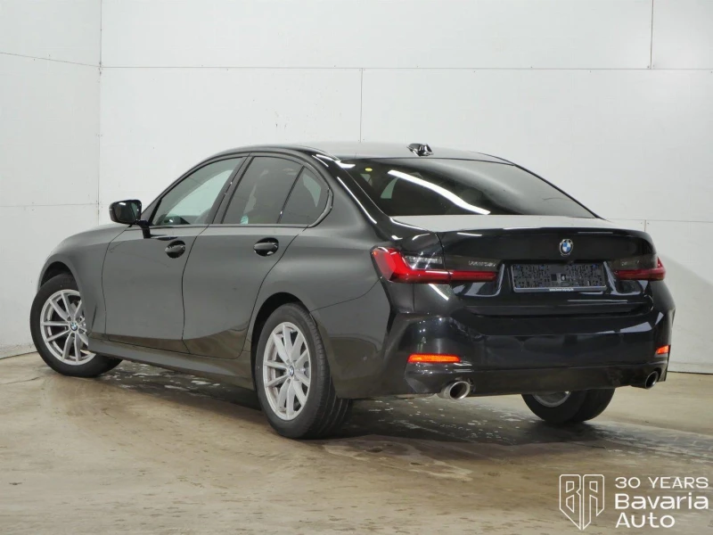 BMW 318 i Steptronic, снимка 2 - Автомобили и джипове - 52727768