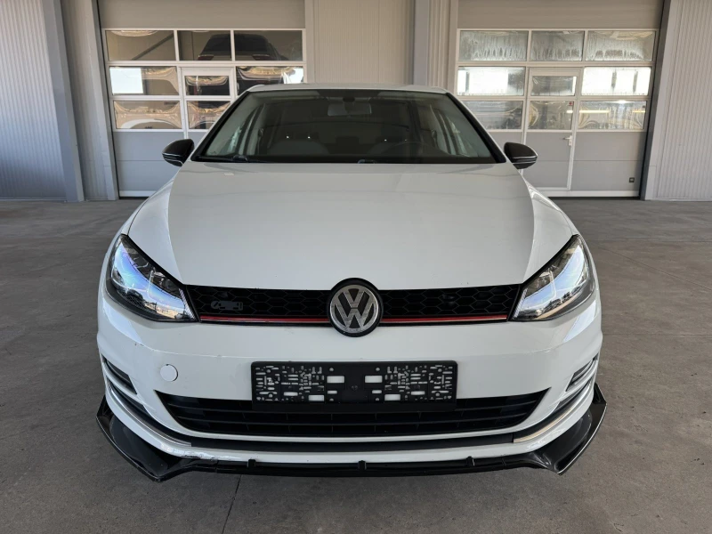 VW Golf 110ps* High Line* Нави* Клима* Паркт* , снимка 8 - Автомобили и джипове - 52846912