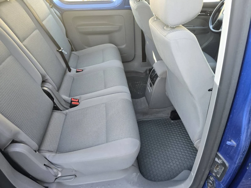 VW Caddy 1.9-105кс., снимка 6 - Автомобили и джипове - 52933641