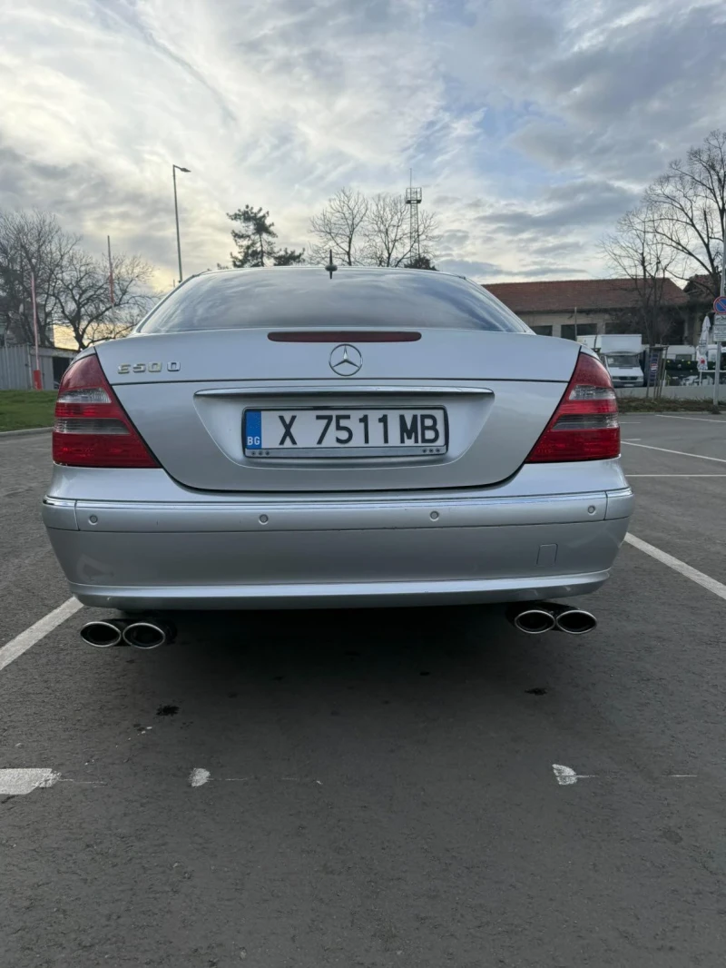 Mercedes-Benz E 320, снимка 5 - Автомобили и джипове - 52980131