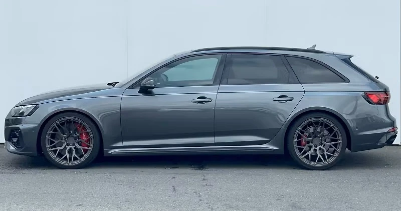 Audi Rs4 Avant 2.9 Quattro Ceramic Brakes, снимка 3 - Автомобили и джипове - 54613820