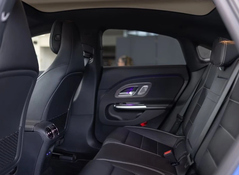 Mercedes-Benz CLA 350 85 kWh EQ Technology 4MATIC, снимка 11 - Автомобили и джипове - 55447878