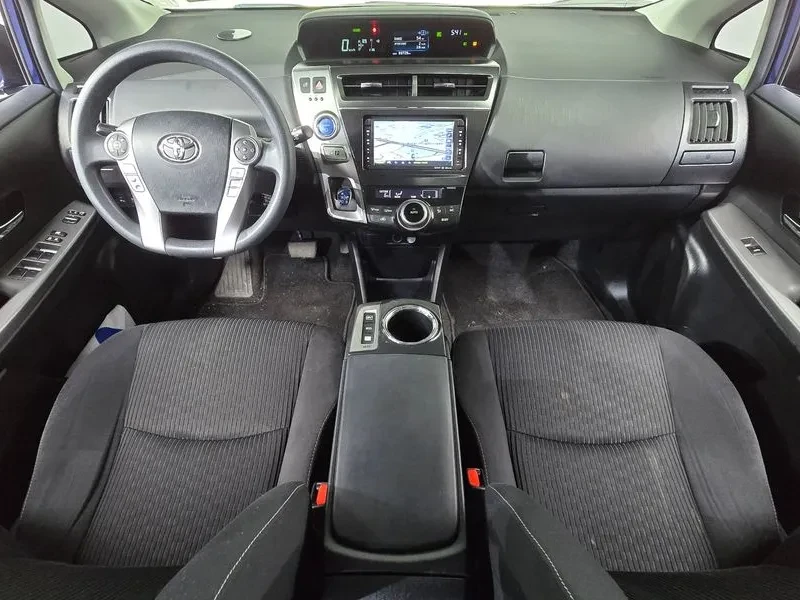 Toyota Prius V 1.8 HYBRID, снимка 7 - Автомобили и джипове - 55720202
