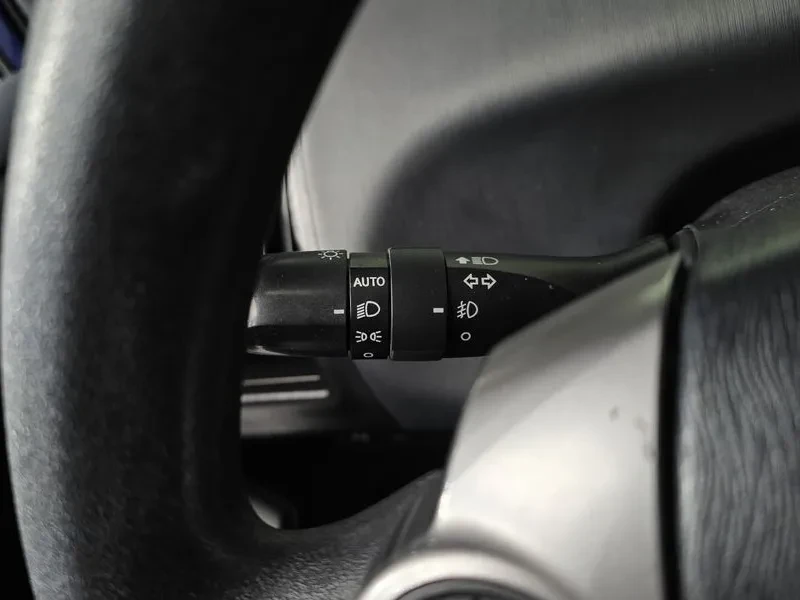 Toyota Prius V 1.8 HYBRID, снимка 17 - Автомобили и джипове - 55720202