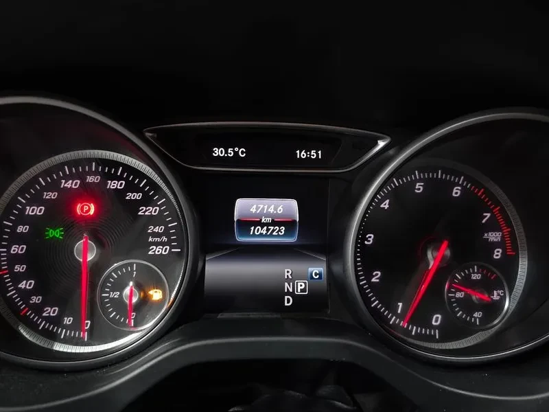 Mercedes-Benz CLA 220 AMG LINE* �������* ����� �� �������*  | Mobile.bg � ����������� 8
