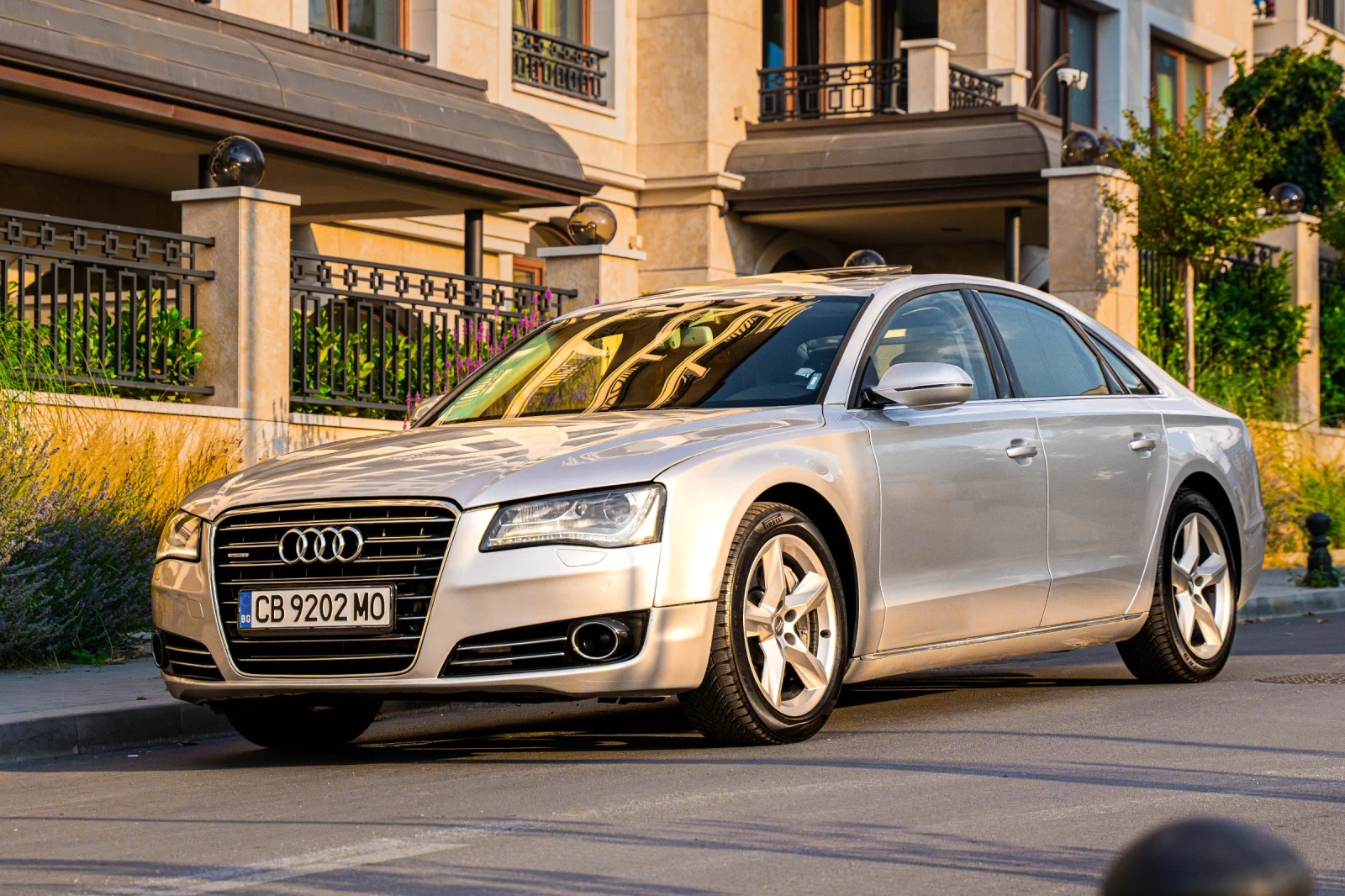 Audi A8, снимка 1