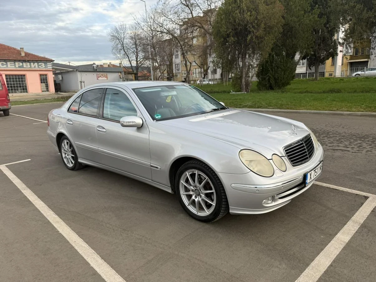 Mercedes-Benz E 320, снимка 1