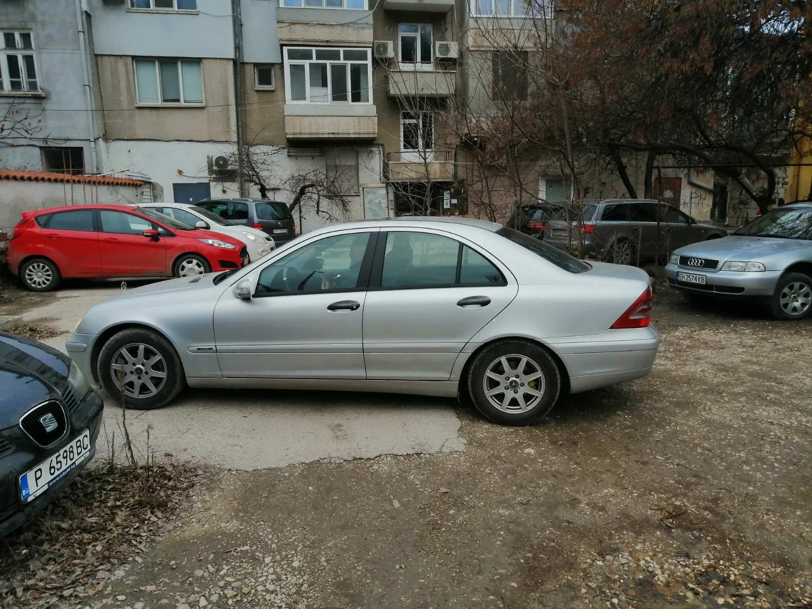 Mercedes-Benz C 200 Класик - изображение 4