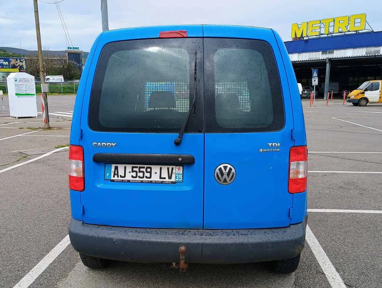 VW Caddy VAN 1.9 TDI 105 4MOTION - изображение 6