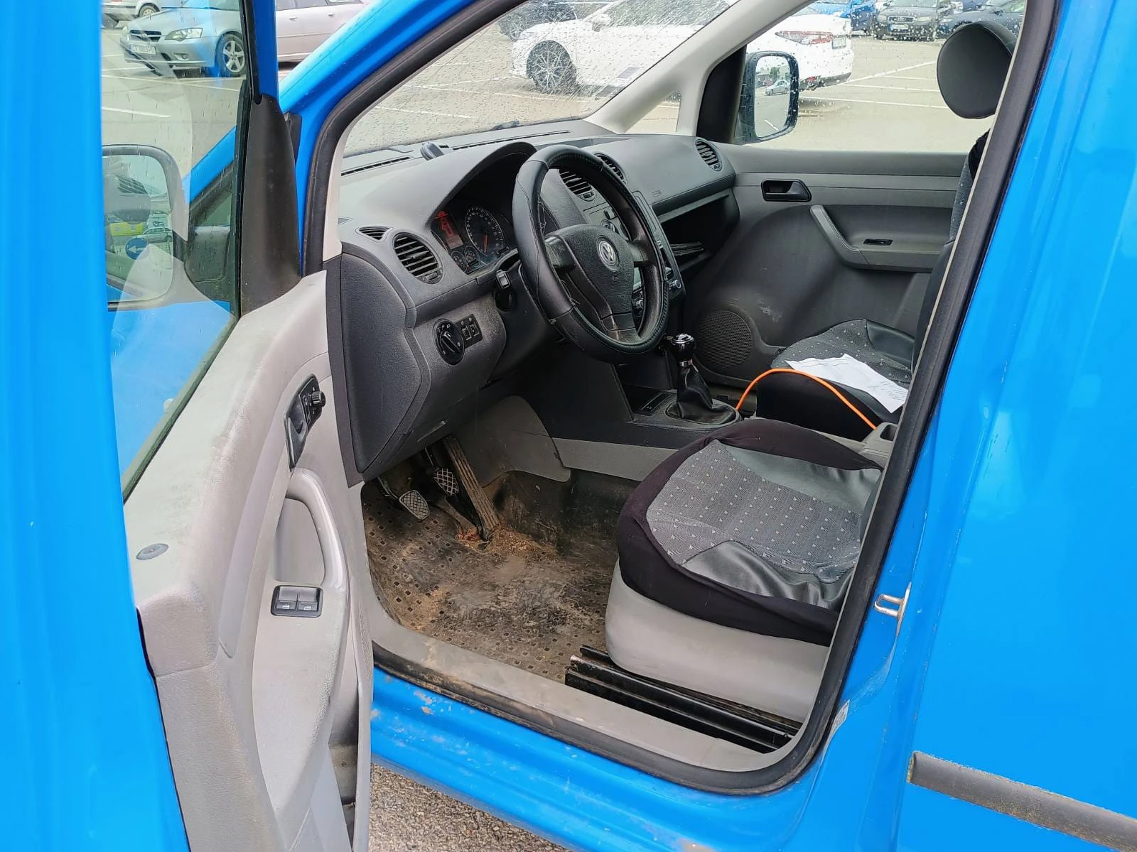 VW Caddy VAN 1.9 TDI 105 4MOTION - изображение 10