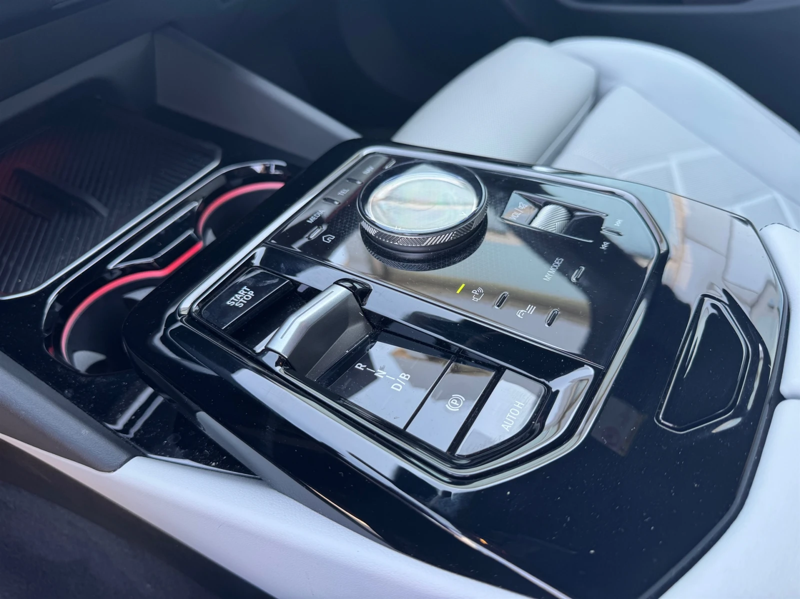 BMW i5 xDrive40 | Mobile.bg   12