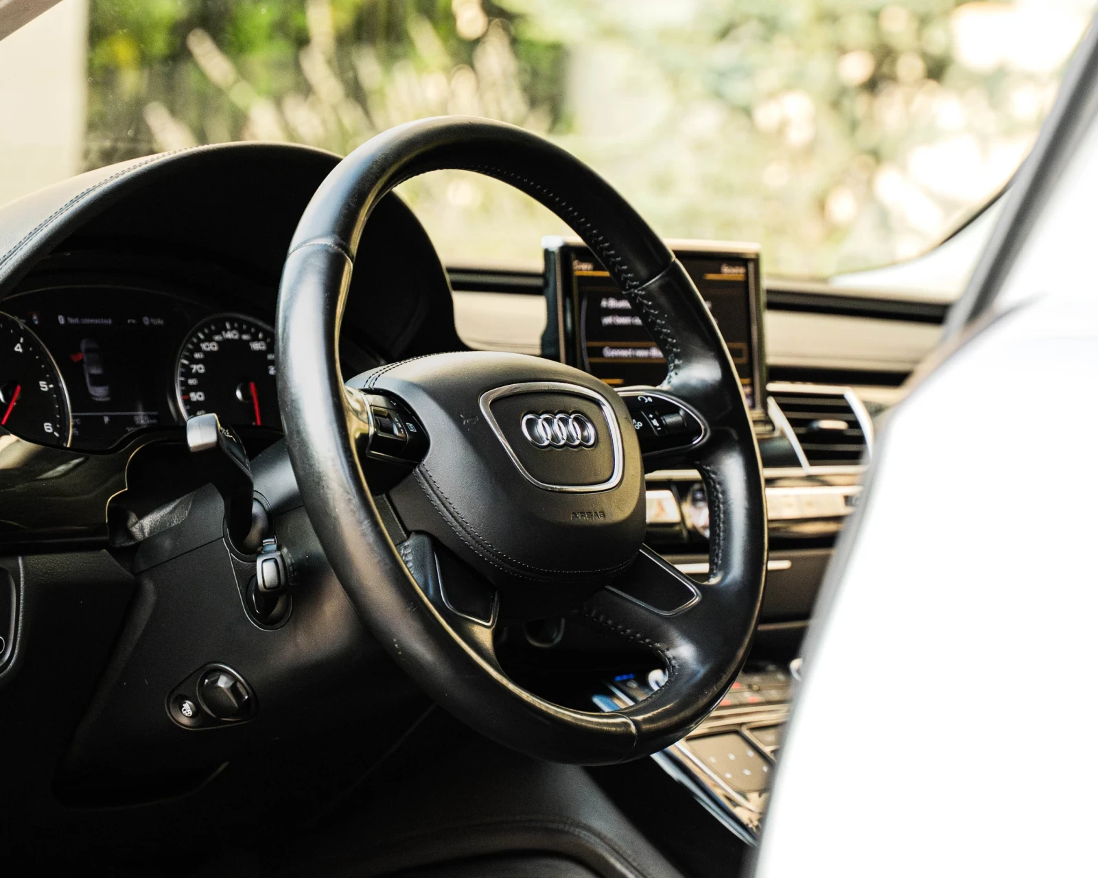 Audi A8  - изображение 8