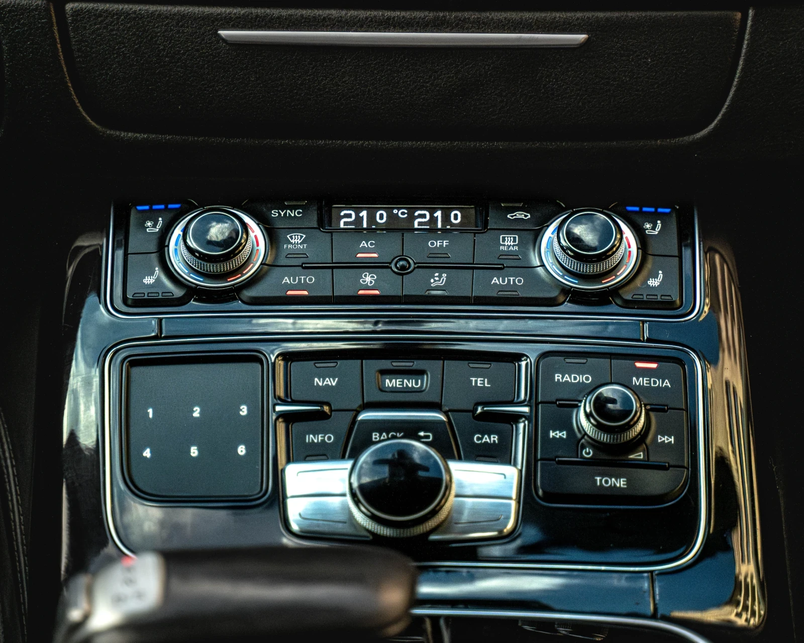 Audi A8 | Mobile.bg � ����������� 12