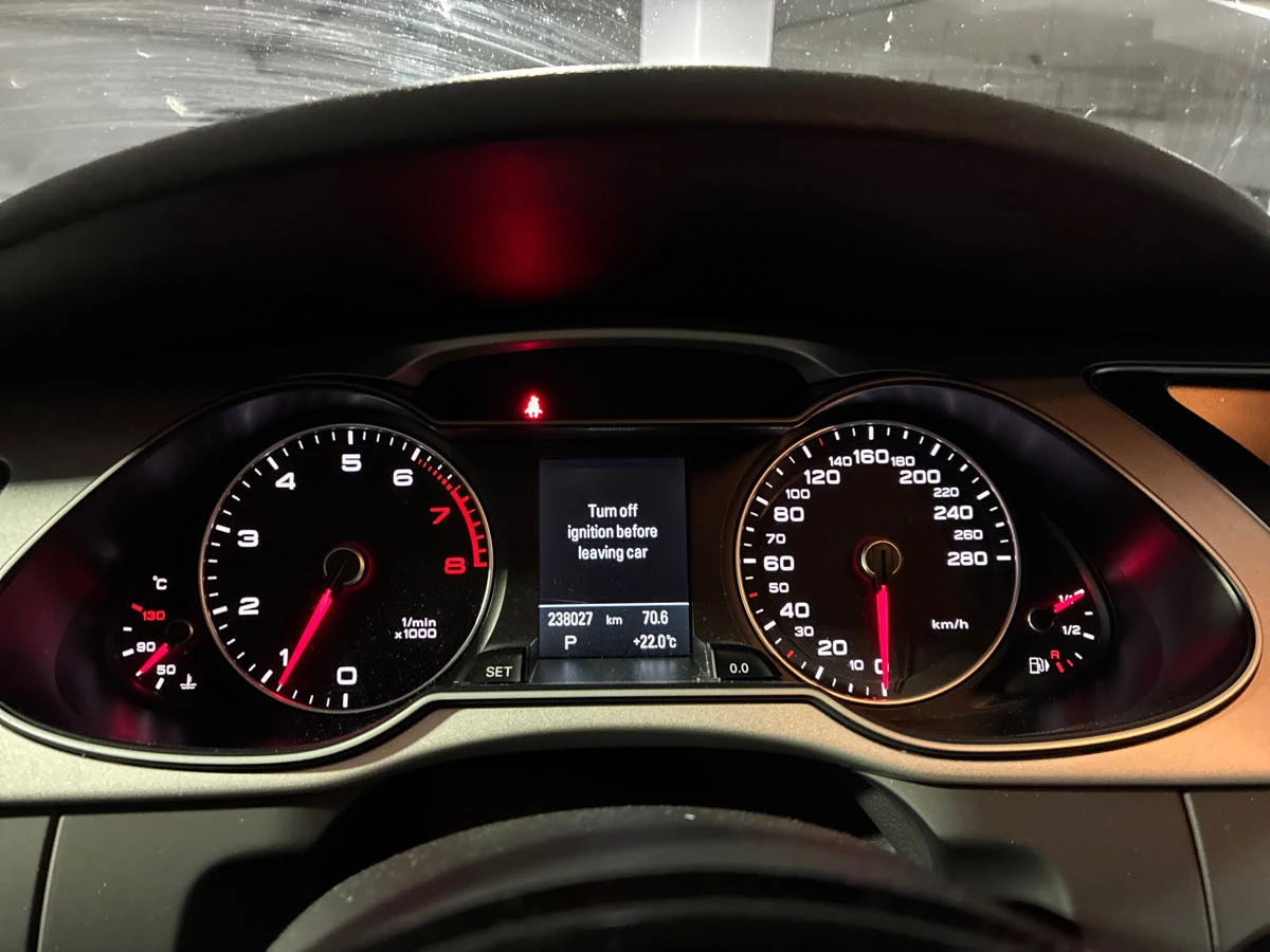Audi A4 * CARFAX* АВТОФИНАНСИРАНЕ БЕЗ ПЪРВОНАЧАЛНА ВНОСКА! - изображение 9