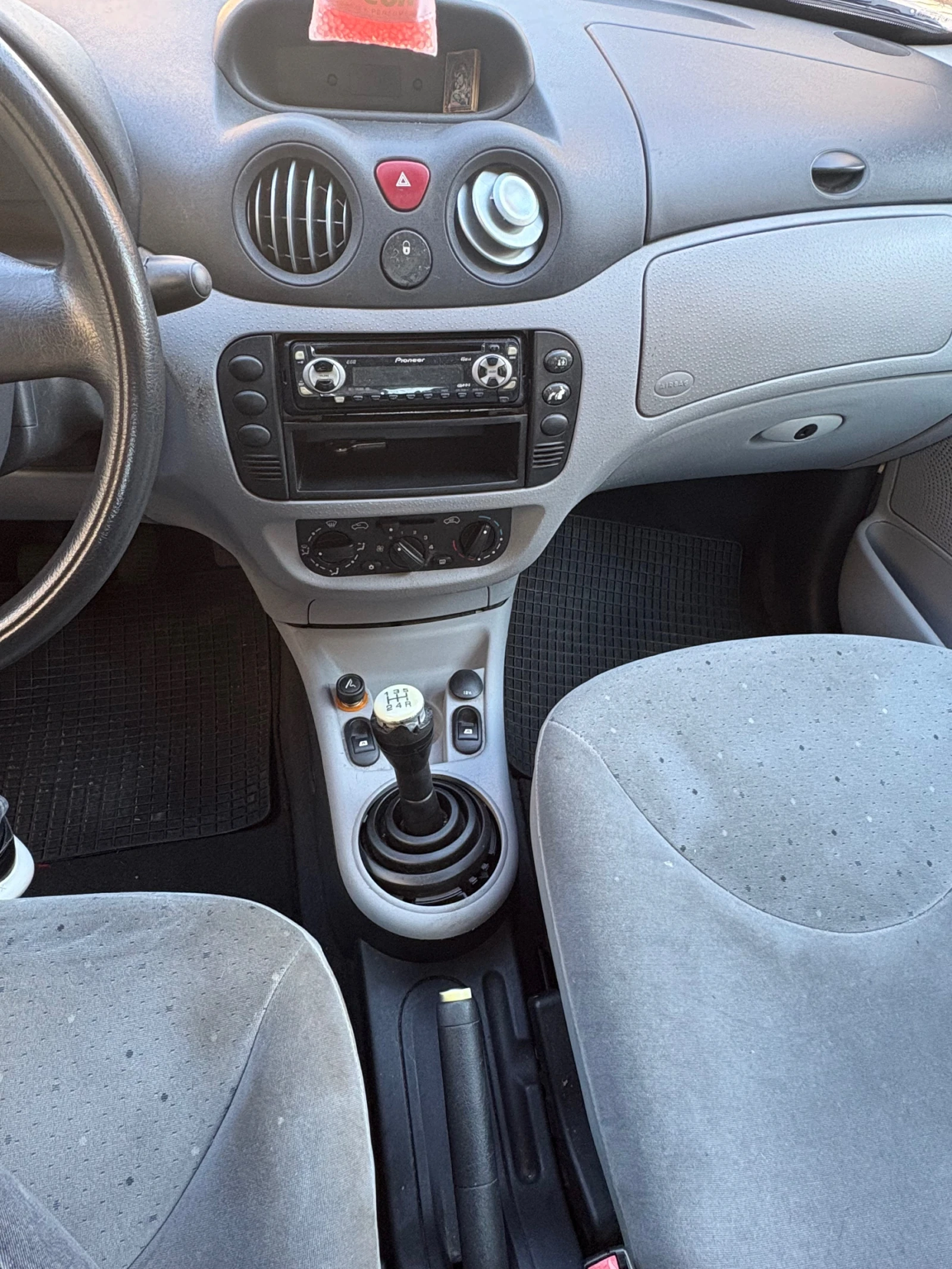 Citroen C3 1.4 - изображение 5