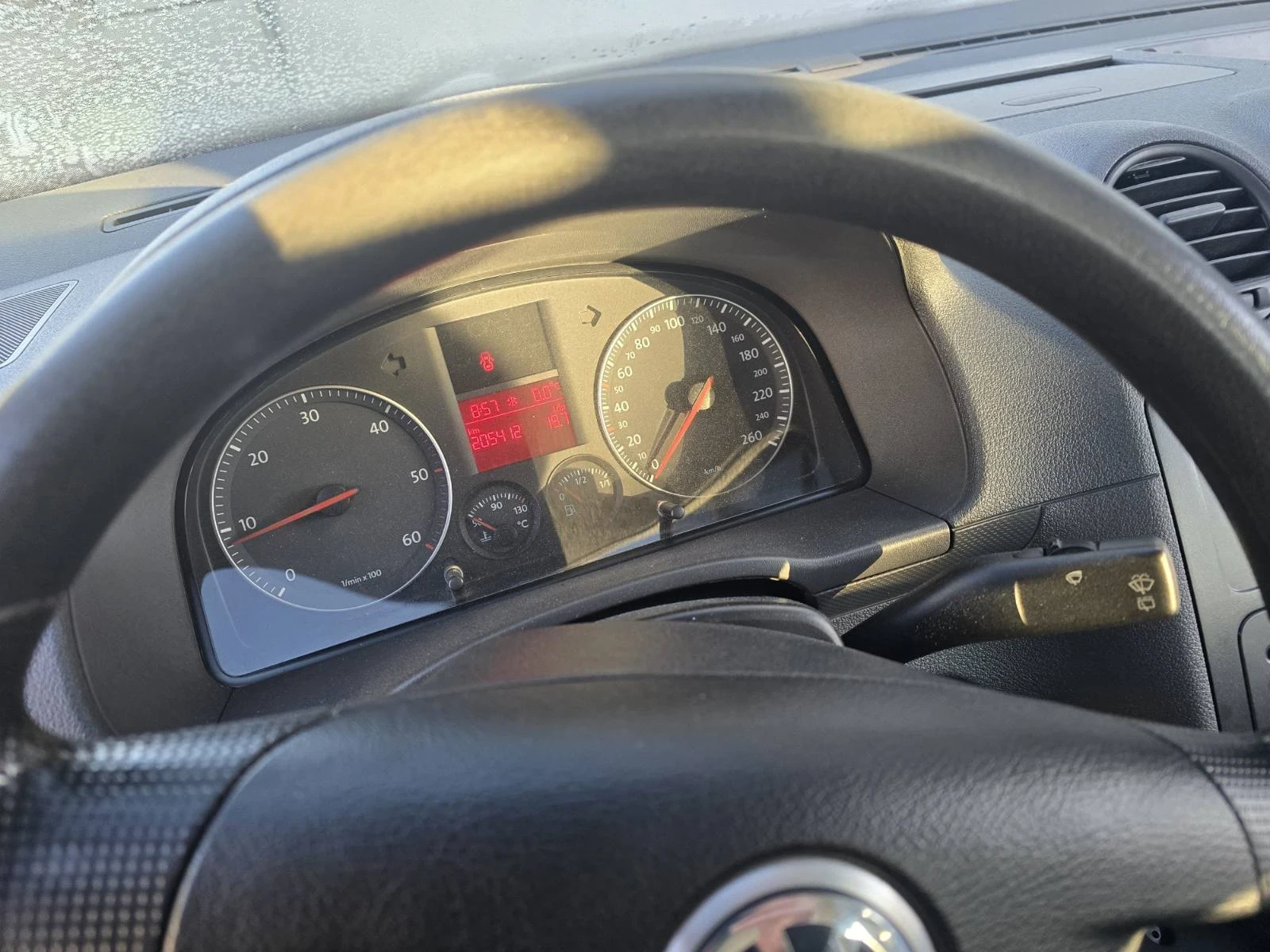 VW Caddy 1.9-105кс. - изображение 4