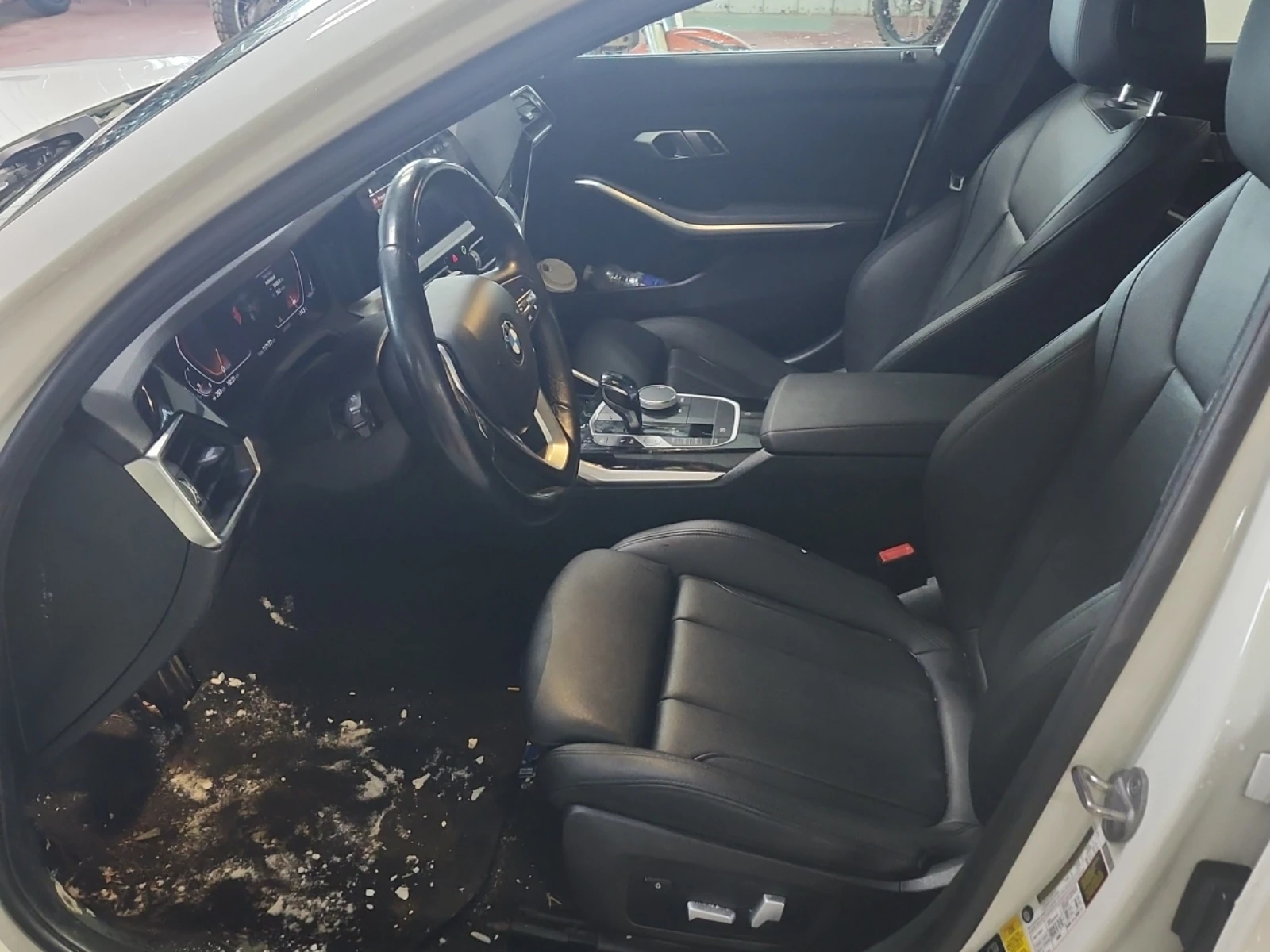 BMW 330 iXDrive * АвтоКредит* (Цена до БГ) - изображение 5